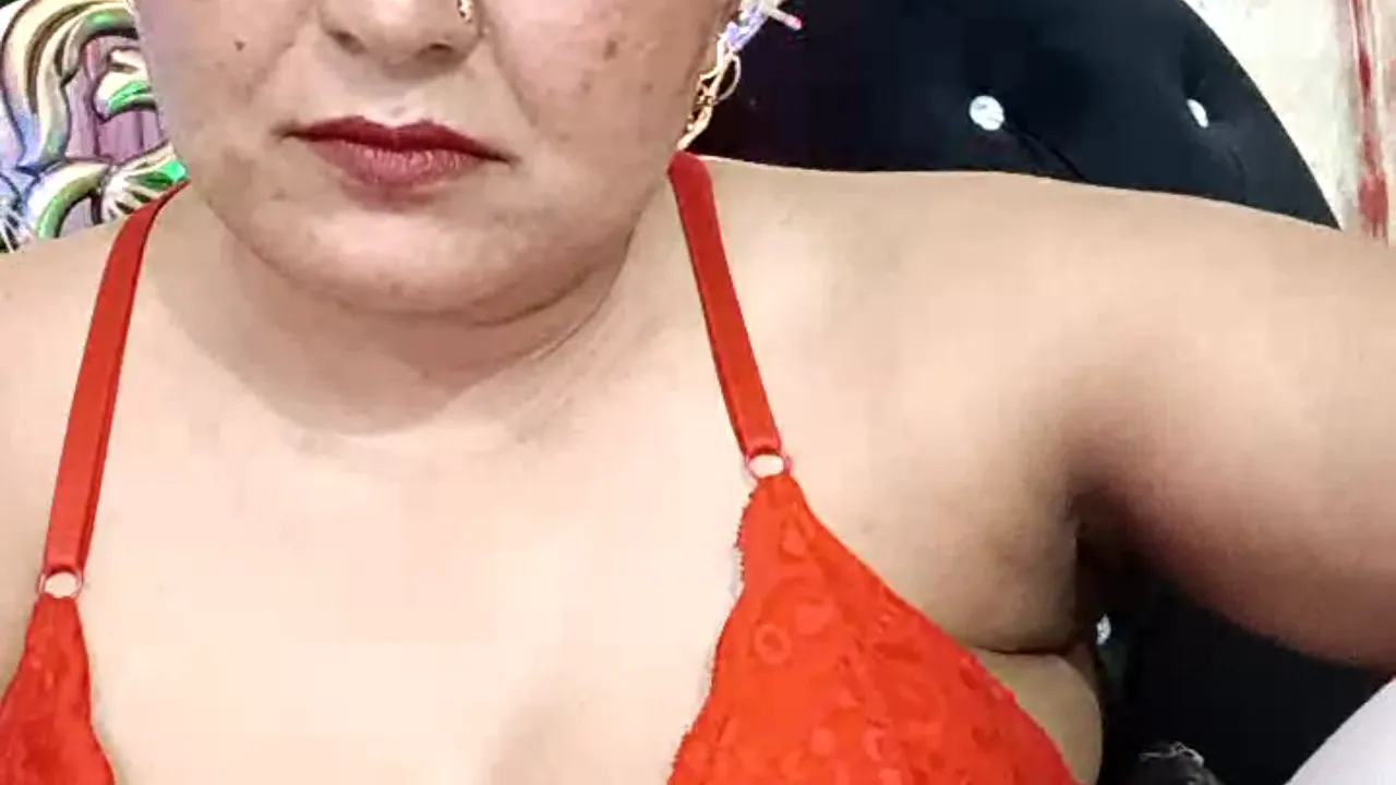ayeshaqueen webcam