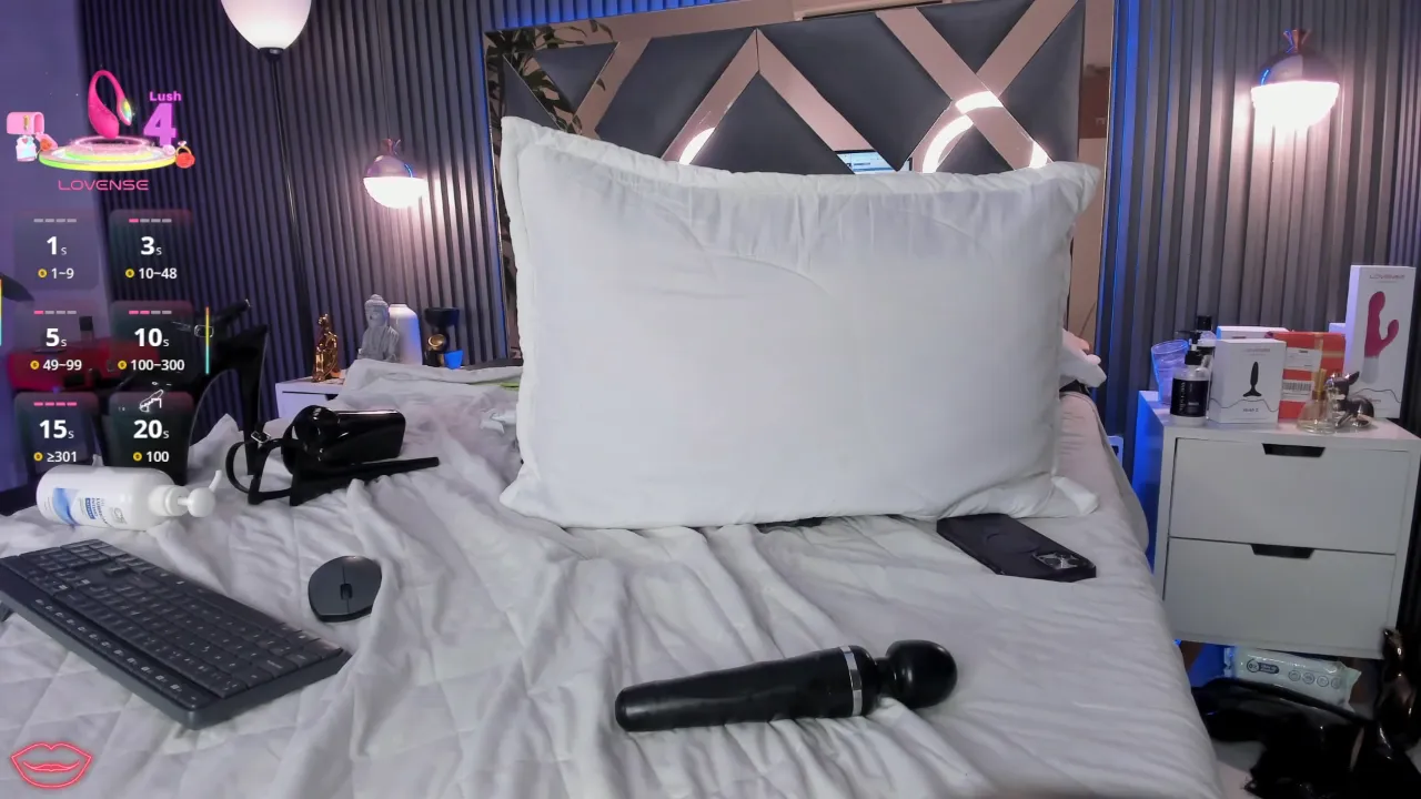 bellaraiderr Live Webcam on CherryTV