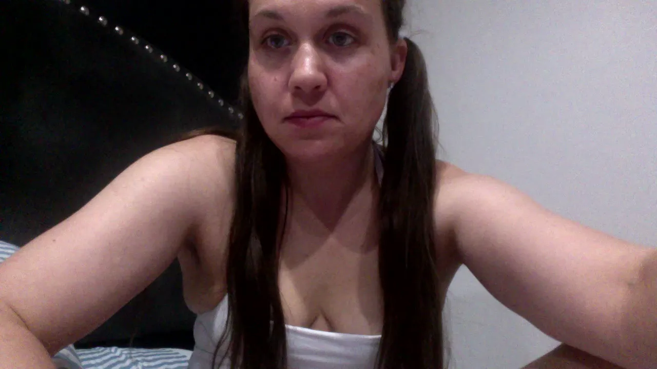 blueeyedbaddie webcam