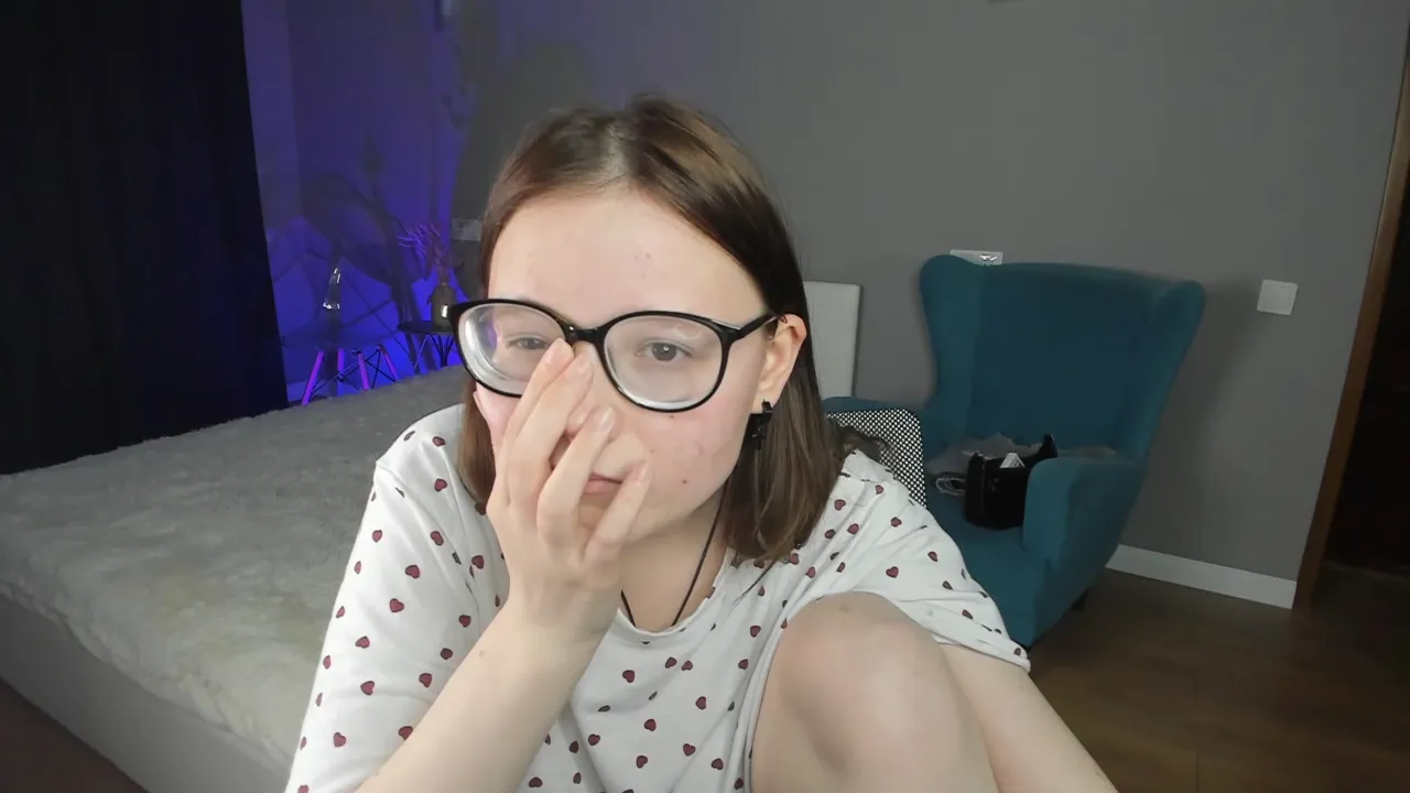 browneyess webcam