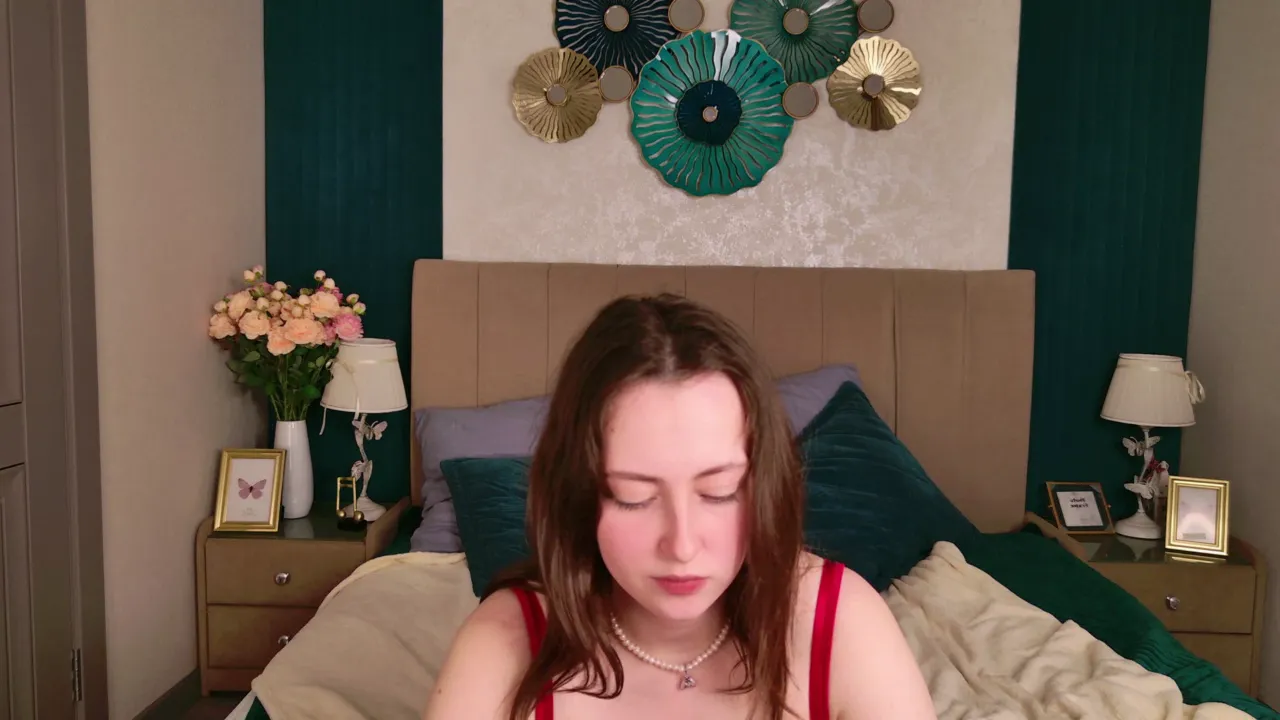 hilaryroyce Live Webcam on CherryTV