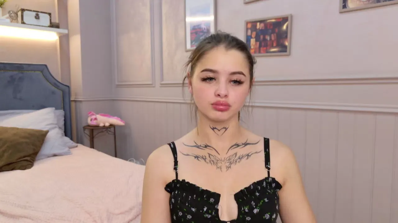  katrinabowen chat room