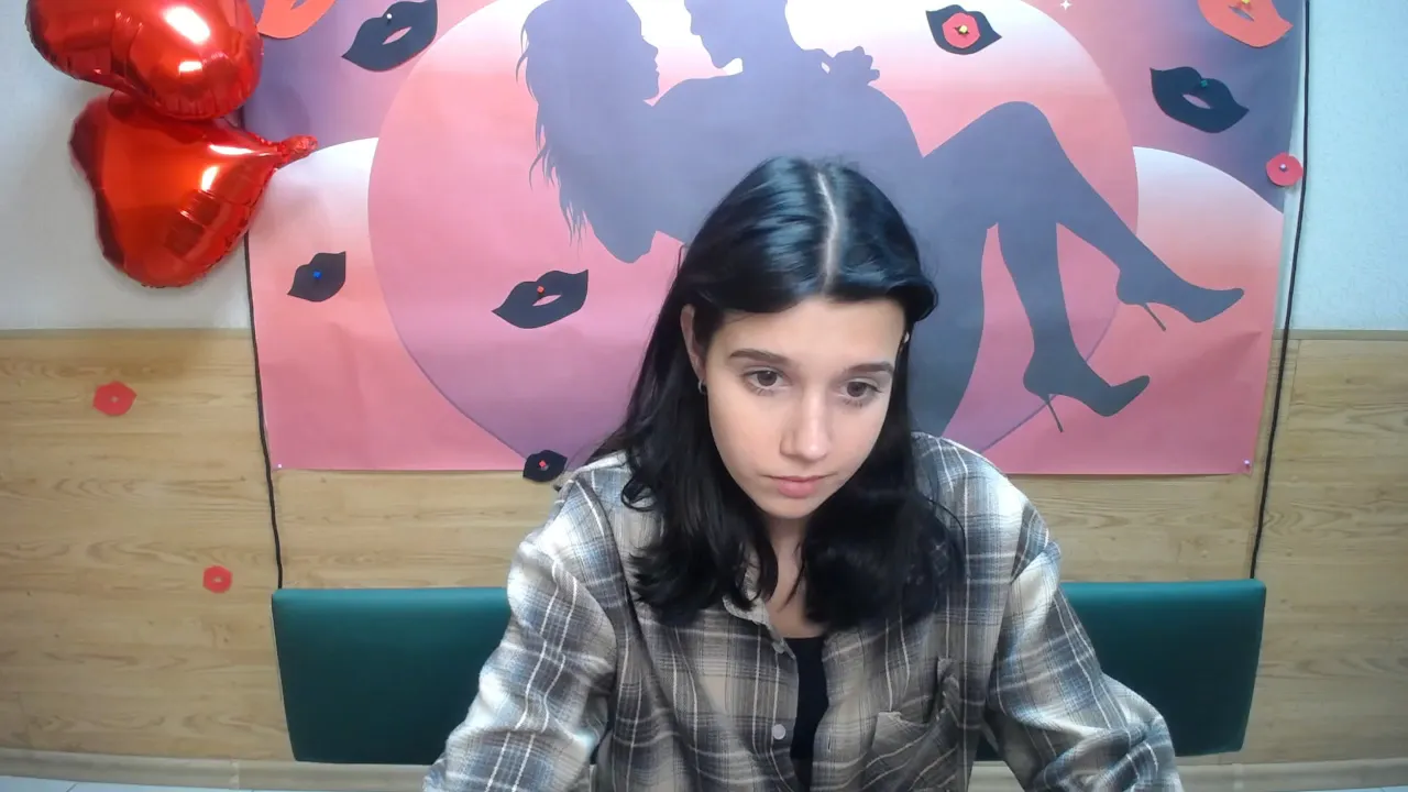 lettycurly Live Webcam on CherryTV