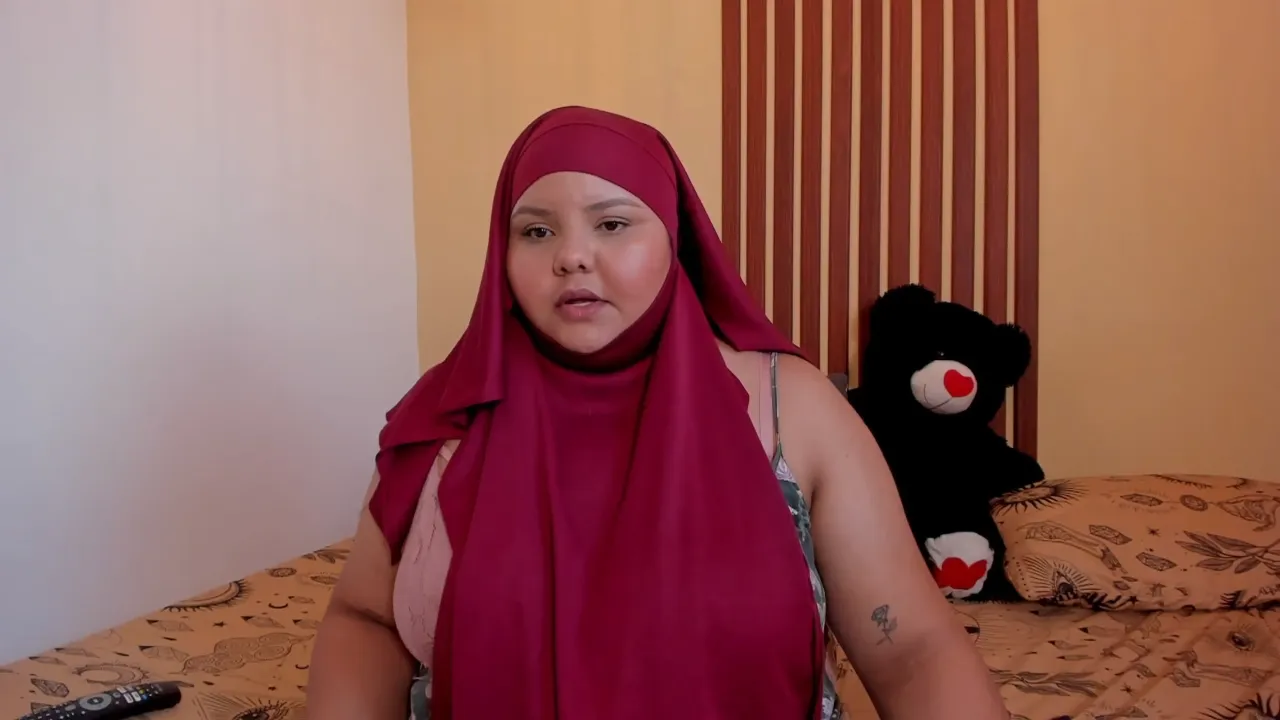 sharahandall webcam